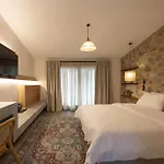 Guest house Ftalofi 3*